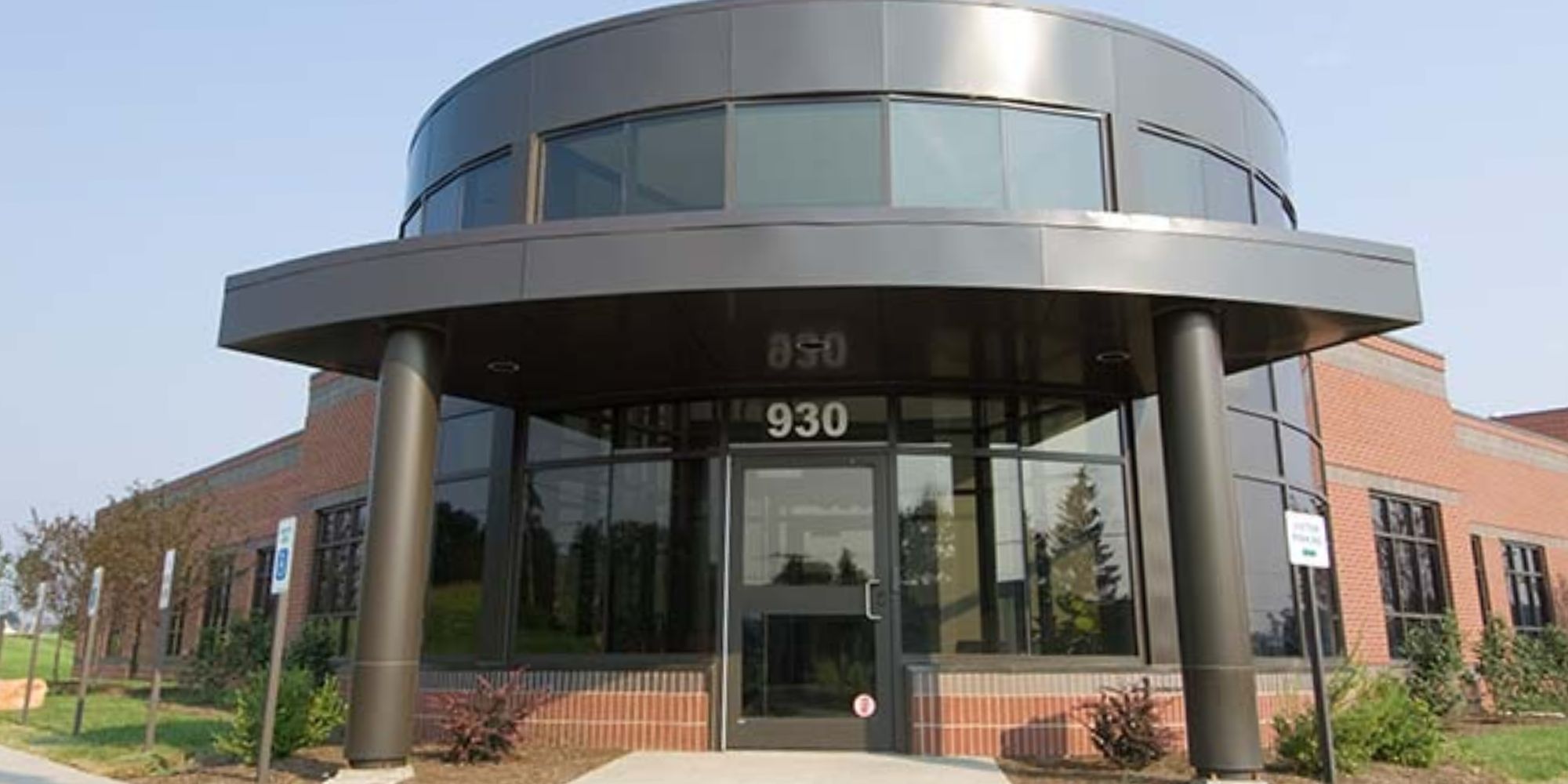 Newmark Ciminelli brokers $30.5M Royal Oak Realty Trust acquisition of 278,294 s/f portfolio