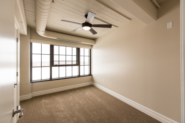 bethune_lofts_penthouse_bedroom_1