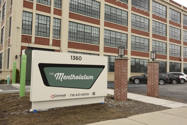 mentholatum_sign